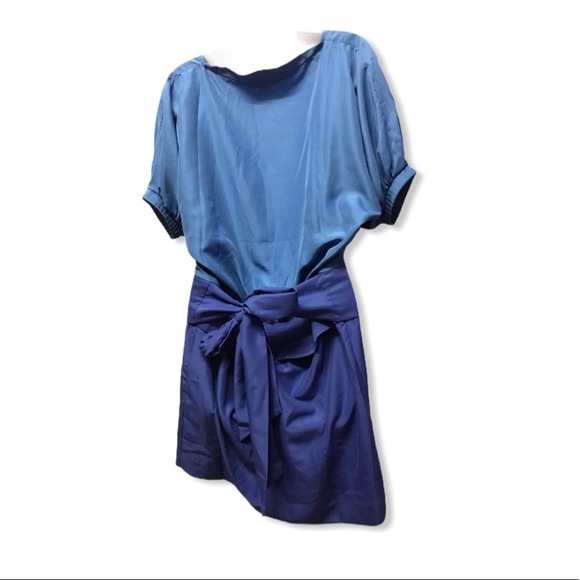 VENUS | Two Tone Blue Chic Detailed Dress - Picture 4 of 12
